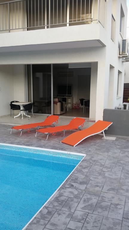 Palms Resort Apartments Alethriko Eksteriør bilde
